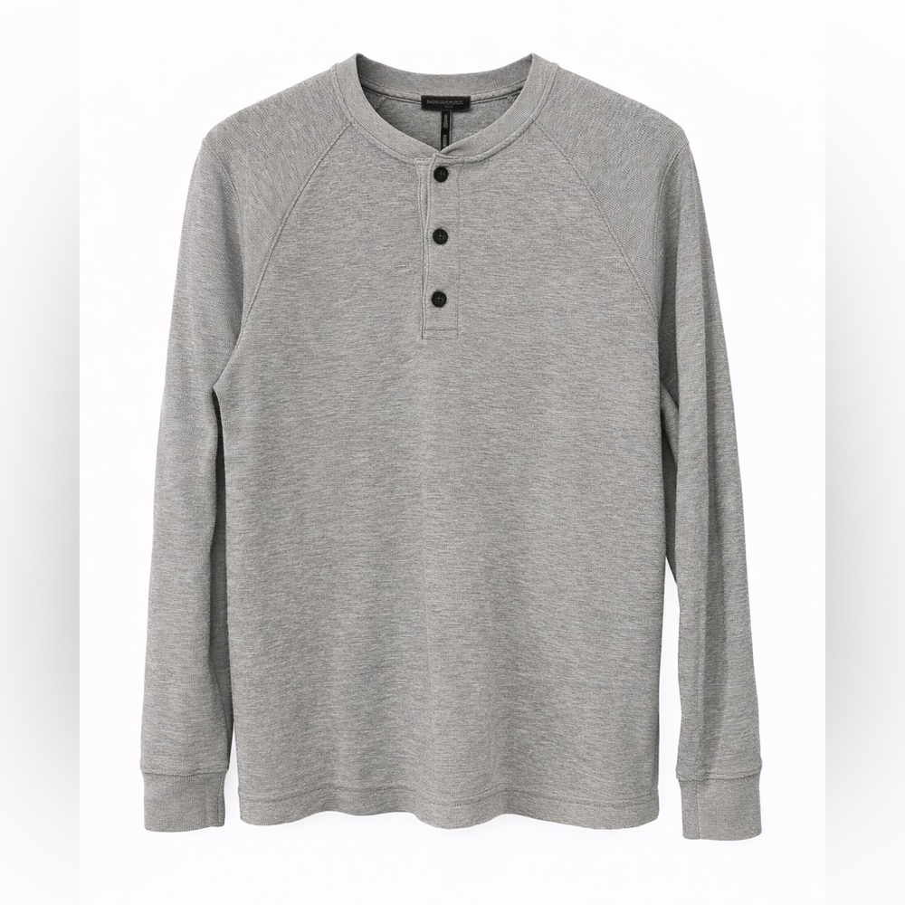 Banana Republic Core Temp Men’s Gray Waffle Knit Henley Size Large